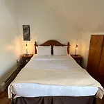 The Hotel 3*