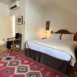 Hotel The
