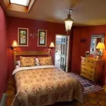 The 3* Santa Fe