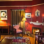 Hotel The 3*