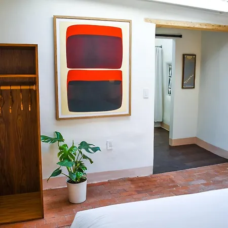 The Farmhand 1 Downtown Hotel