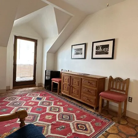 The Farmhand 1 Downtown Hotel