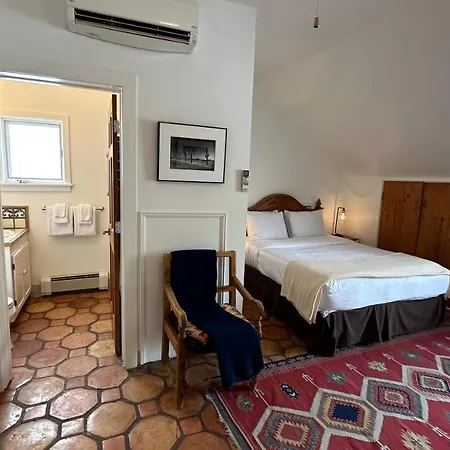 Hotel The Farmhand 1 Downtown 3*